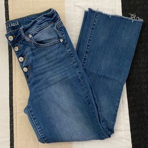 American Eagle Crop Jeans